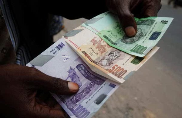 RDC : Marché de change, 1 000 francs pour 1 dollar Us à Kinshasa 1