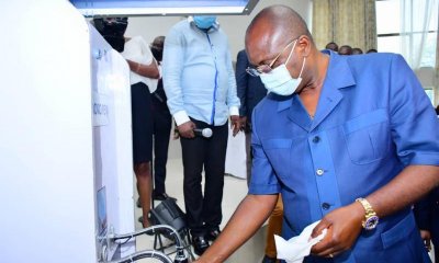 Kinshasa : l'INPP présente au gouverneur deux machines de lavage des mains pour la riposte au Covid-19 1