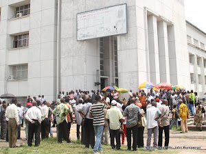 RDC : près de 6 500 agents et fonctionnaires de l’État envoyés à la retraite